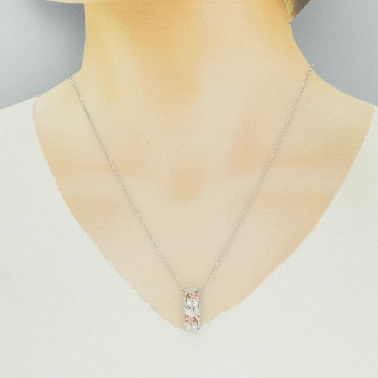 750WG/750PG/K18WG サファイヤ ネックレス 0.09CT