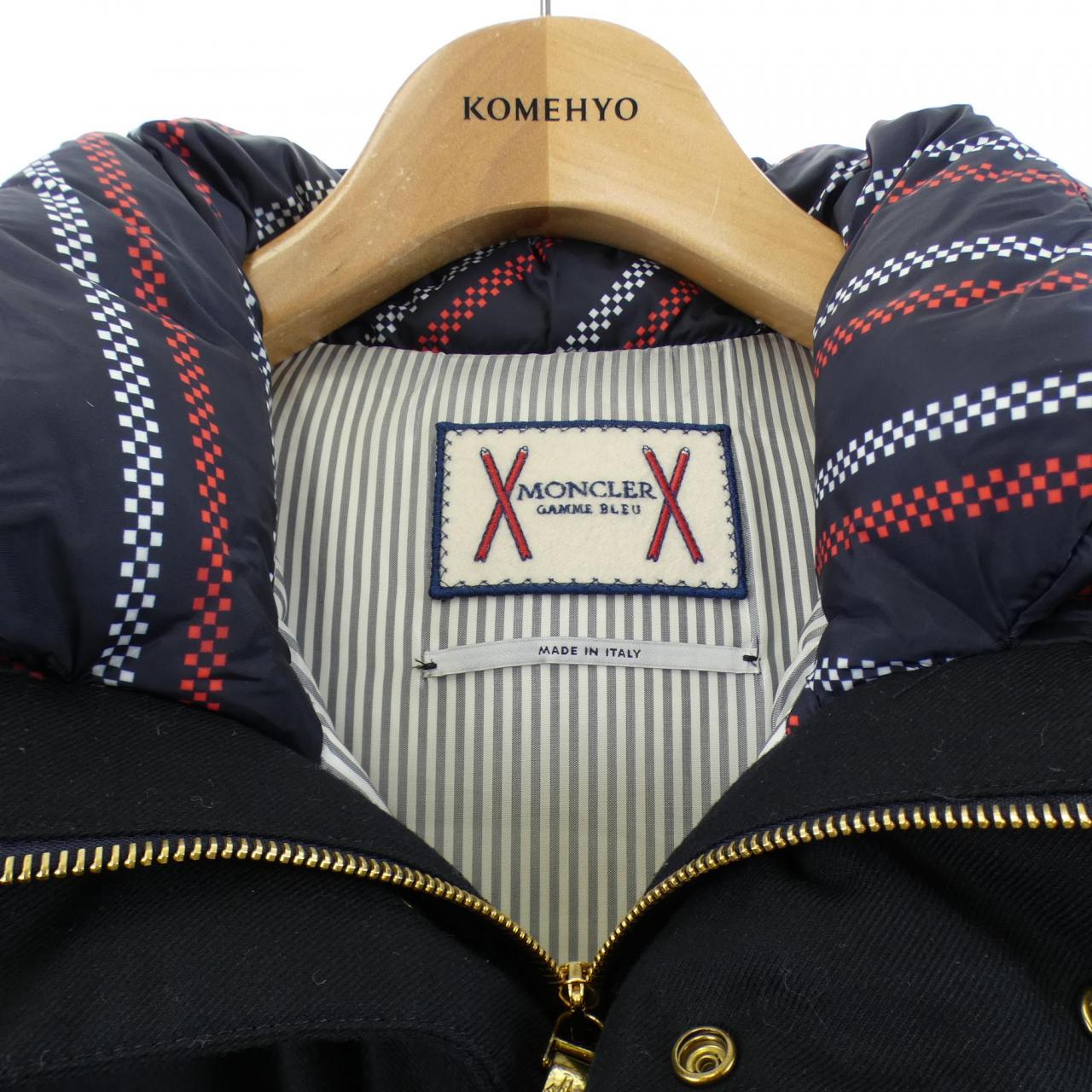 モンクレールガムブルー MONCLER GAMMEBLEU 23914137880 ダウンジャケット