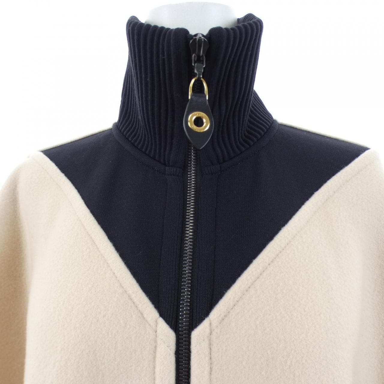 ルイヴィトン LOUIS VUITTON FDC011AYZ ケープ