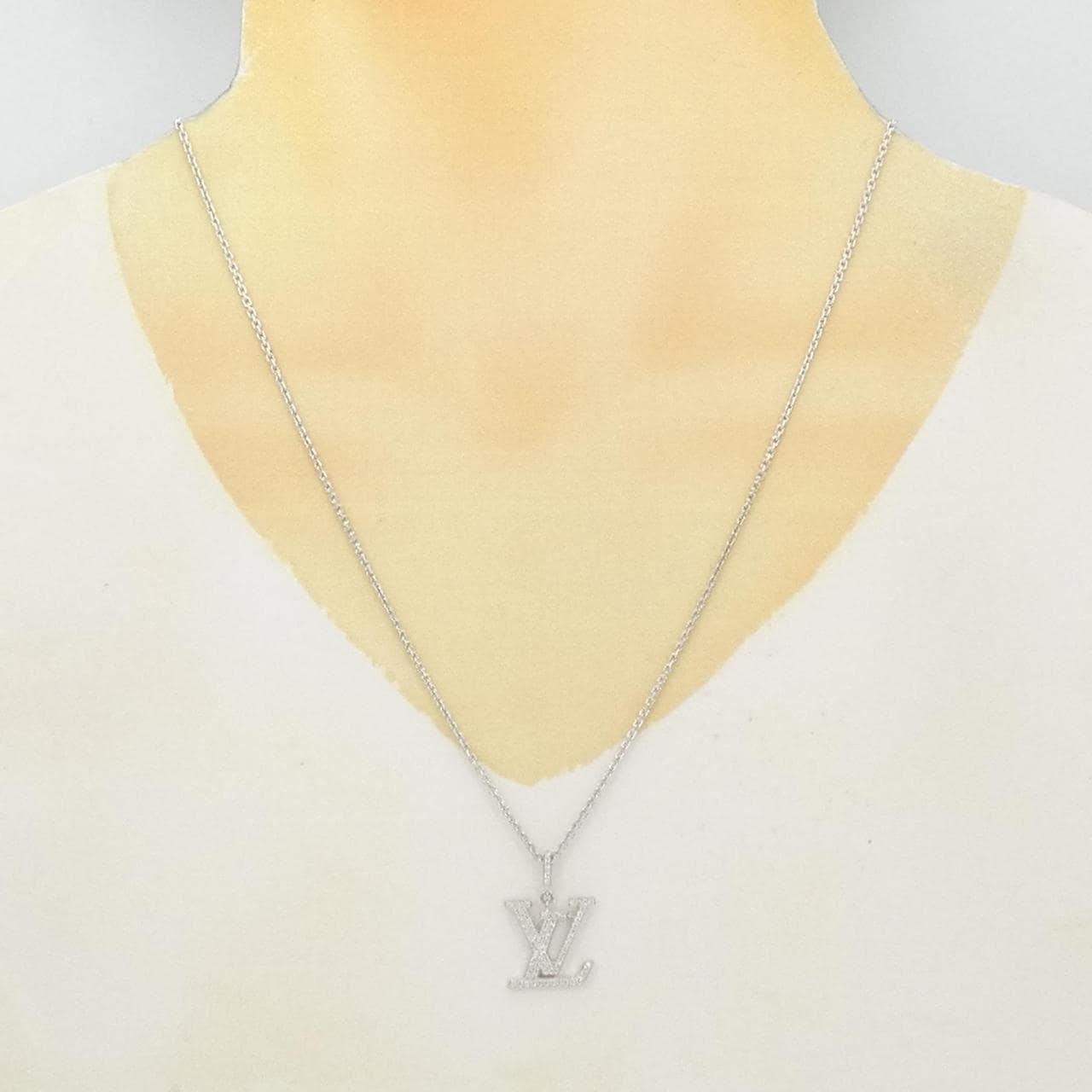 LOUIS VUITTON Pendant LV GM Necklace