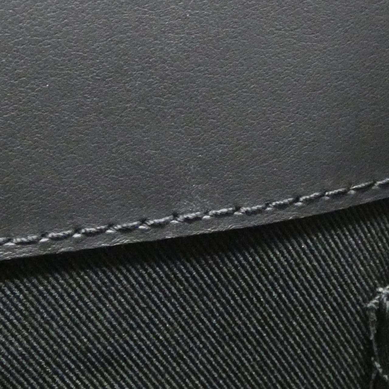 LOUIS VUITTON Taurillon Monogram Sac Plat M21866 Bag