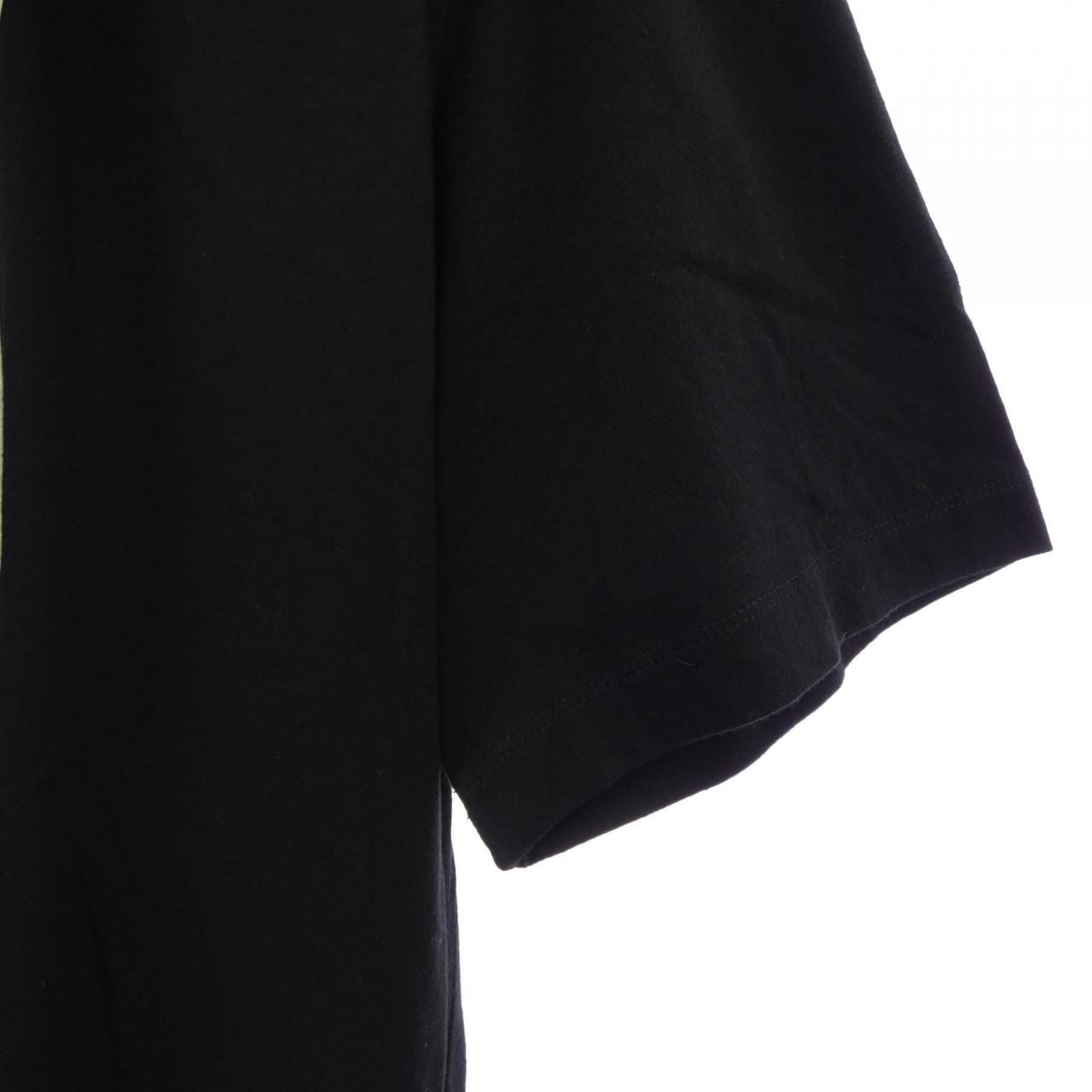 ユリウス JULIUS Tシャツ