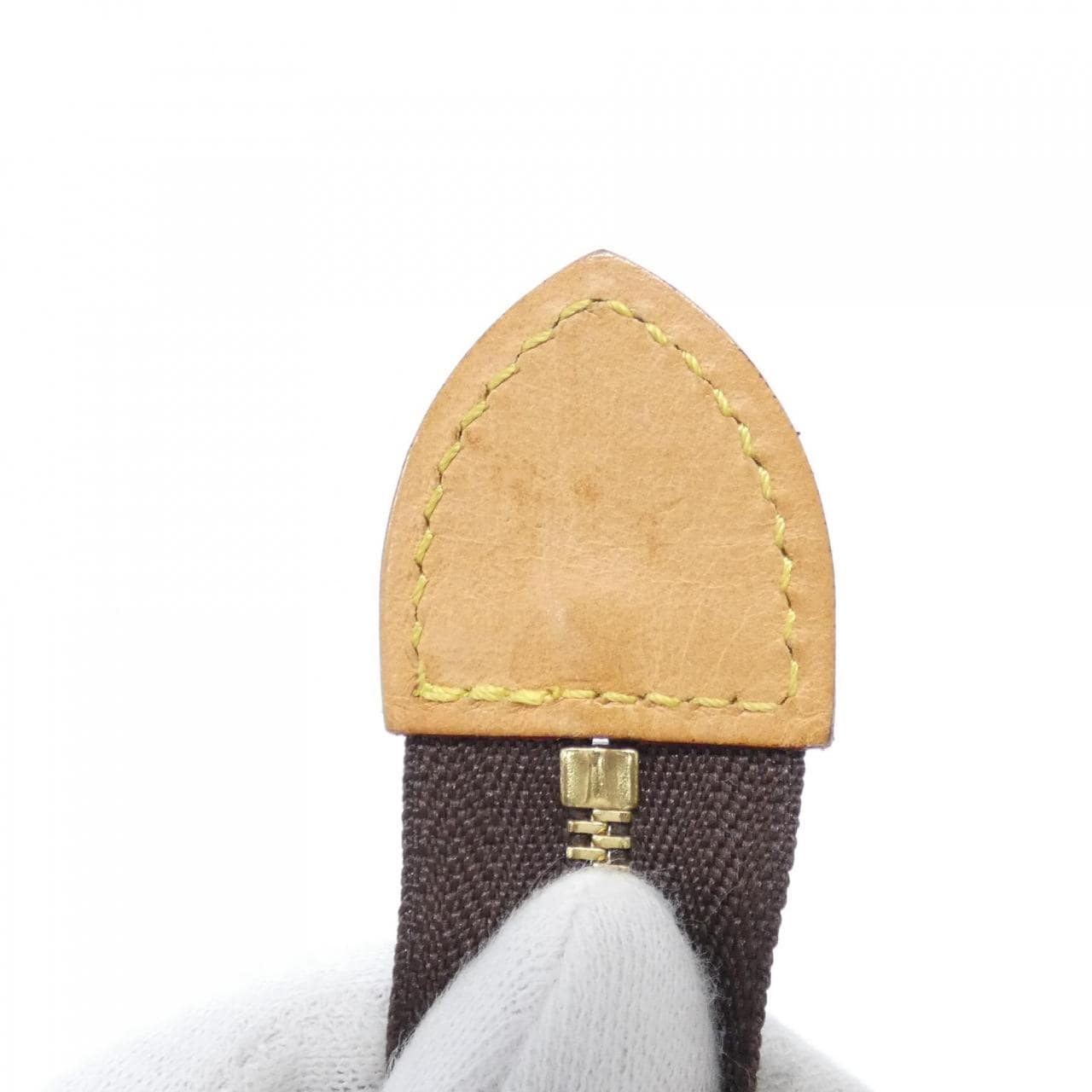 ルイヴィトン モノグラム ポッシュ トワレ 26cm M47542 ポーチ