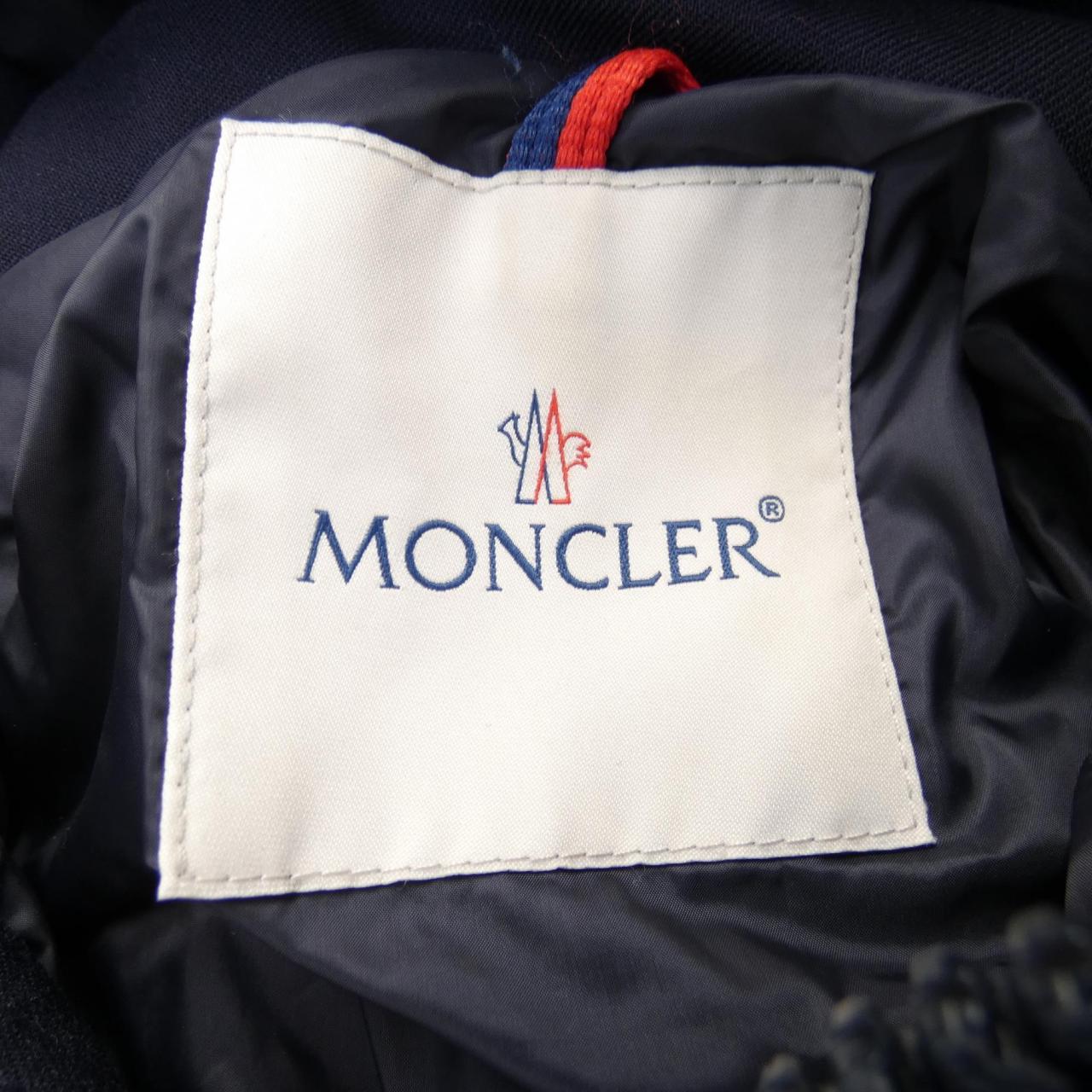 モンクレール MONCLER ダウンジャケット