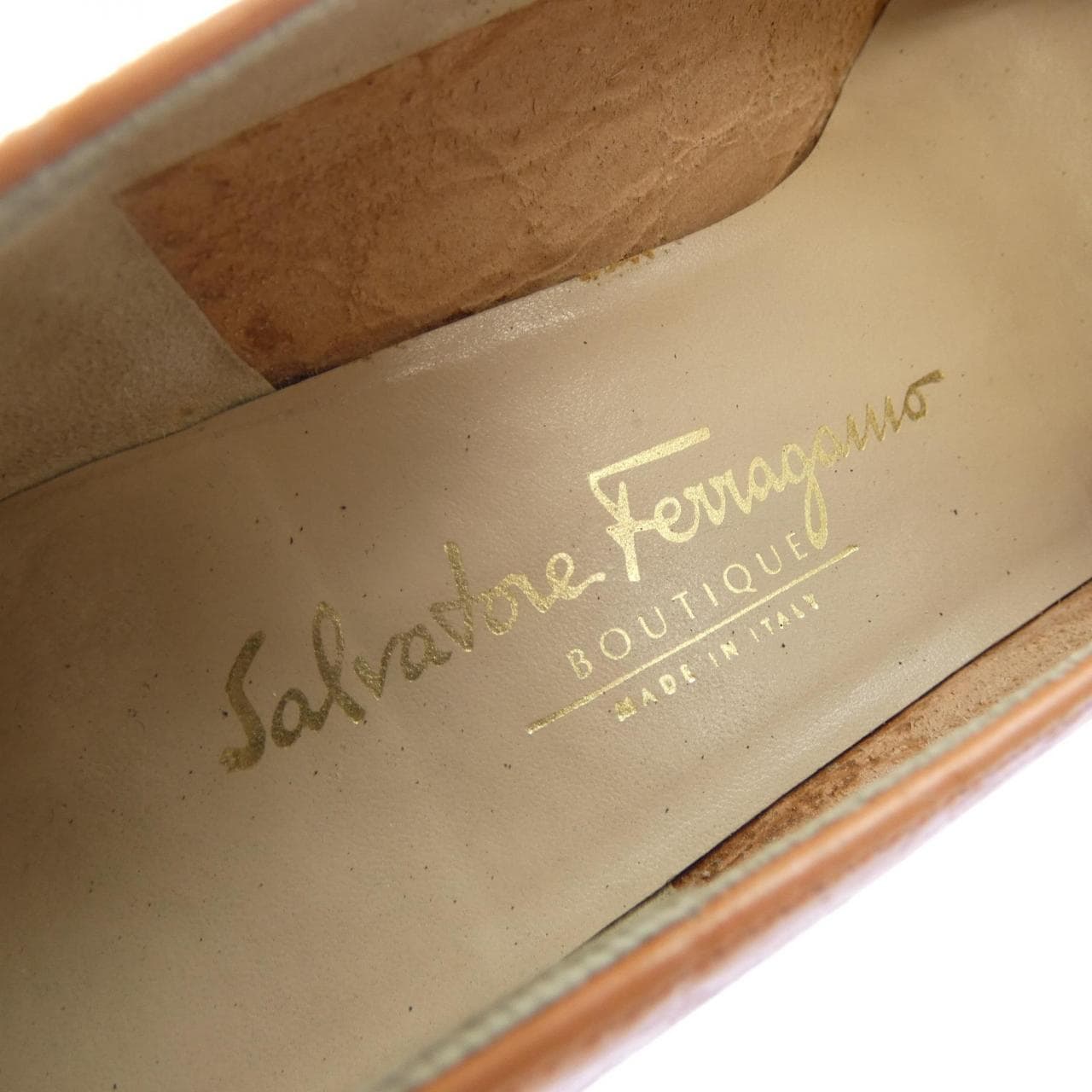 サルヴァトーレフェラガモ SALVATORE FERRAGAMO パンプス