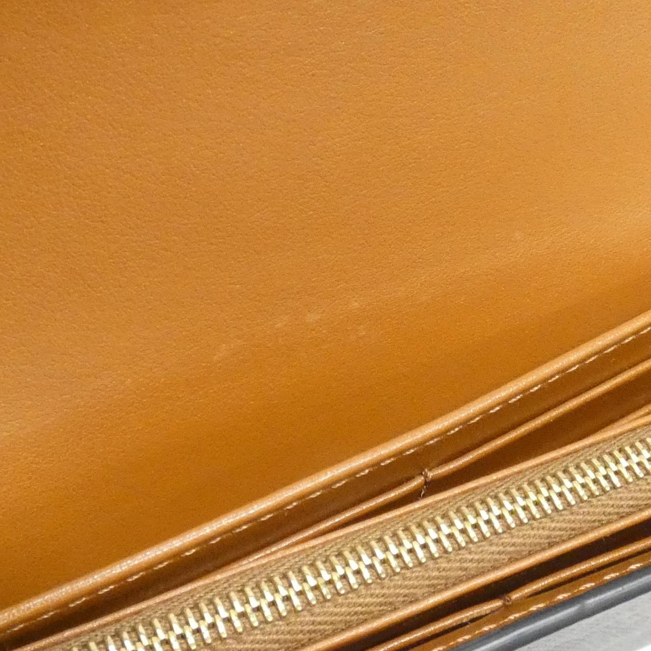 セリーヌ 10E312CPJ 財布