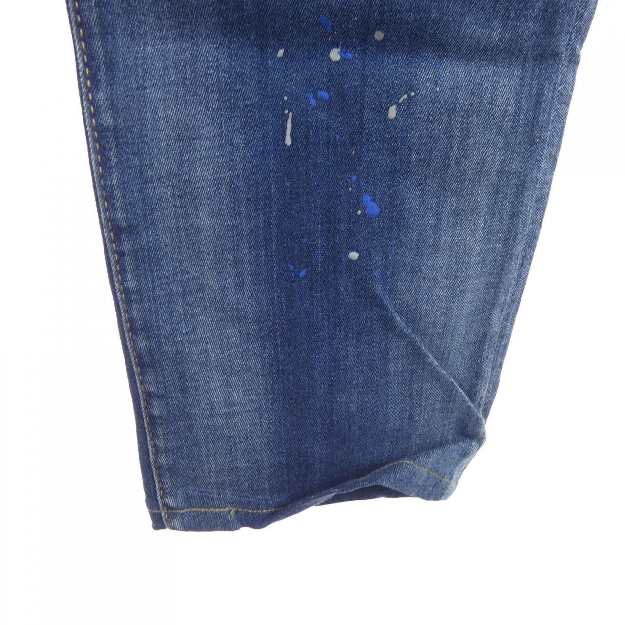 ディースクエアード DSQUARED2 S71LB0838 ジーンズ