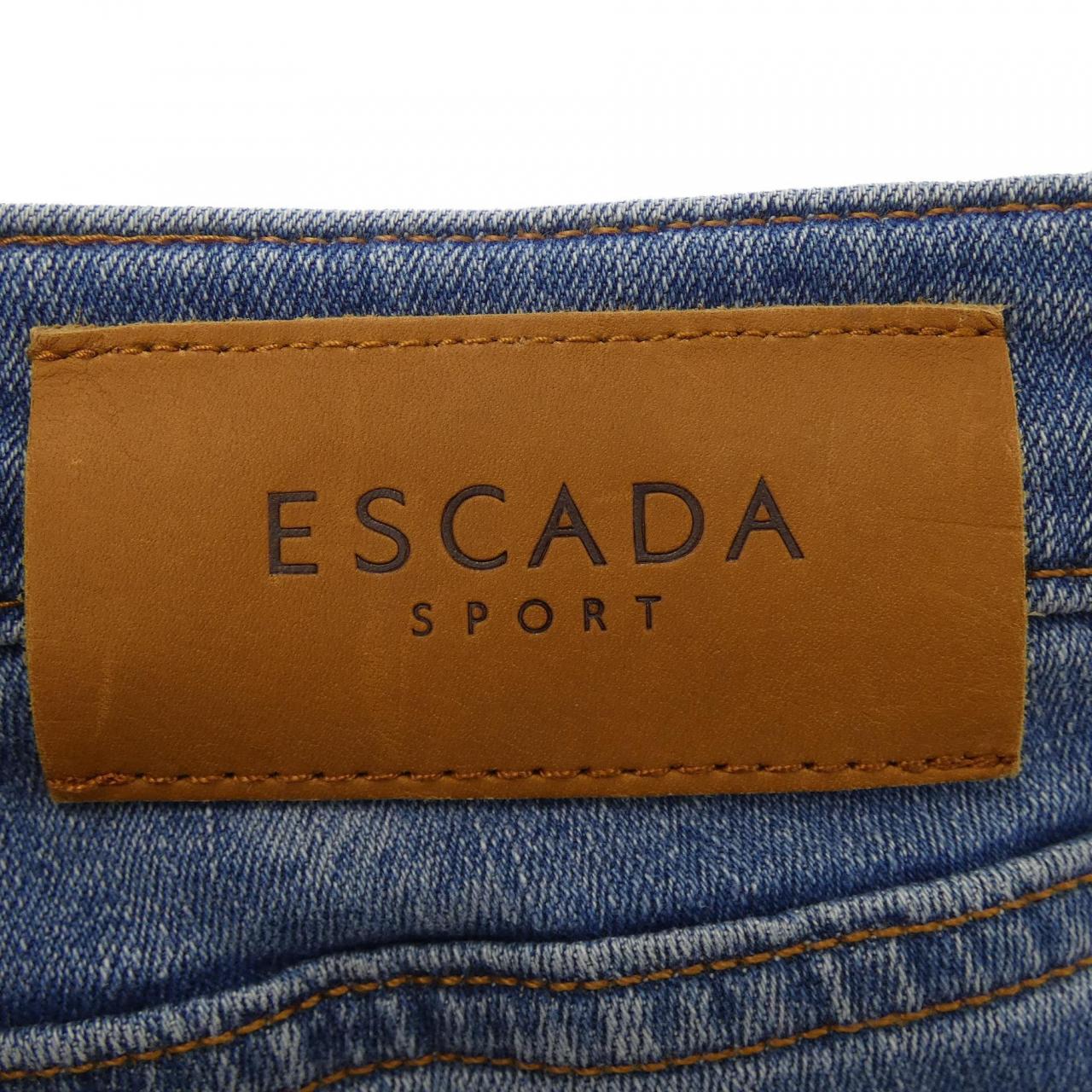 エスカーダスポート ESCADA SPORT ジーンズ