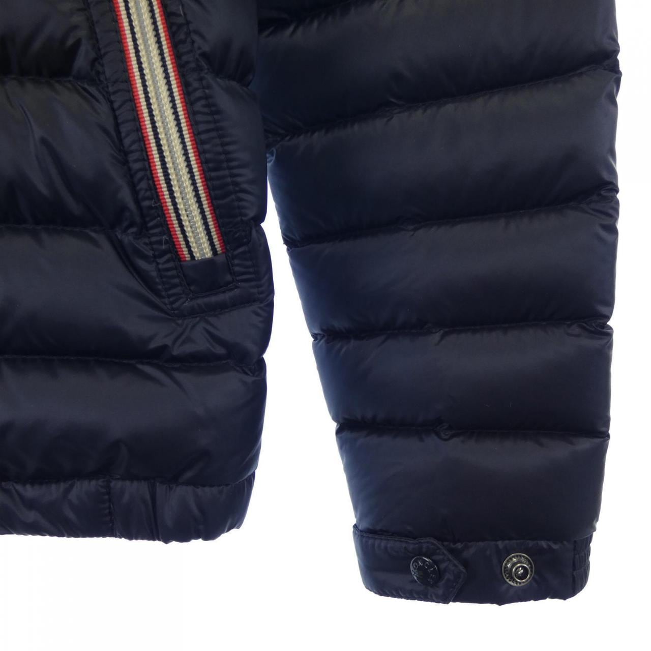 モンクレール MONCLER ダウンジャケット