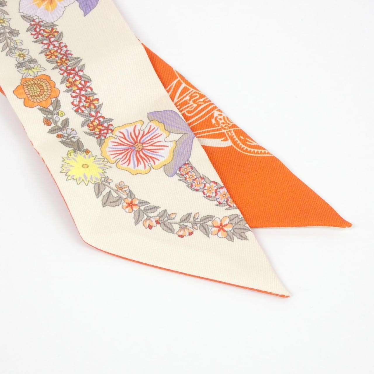 エルメス BRIDES DE GALA EN FLEURS ツイリー 064220S スカーフ