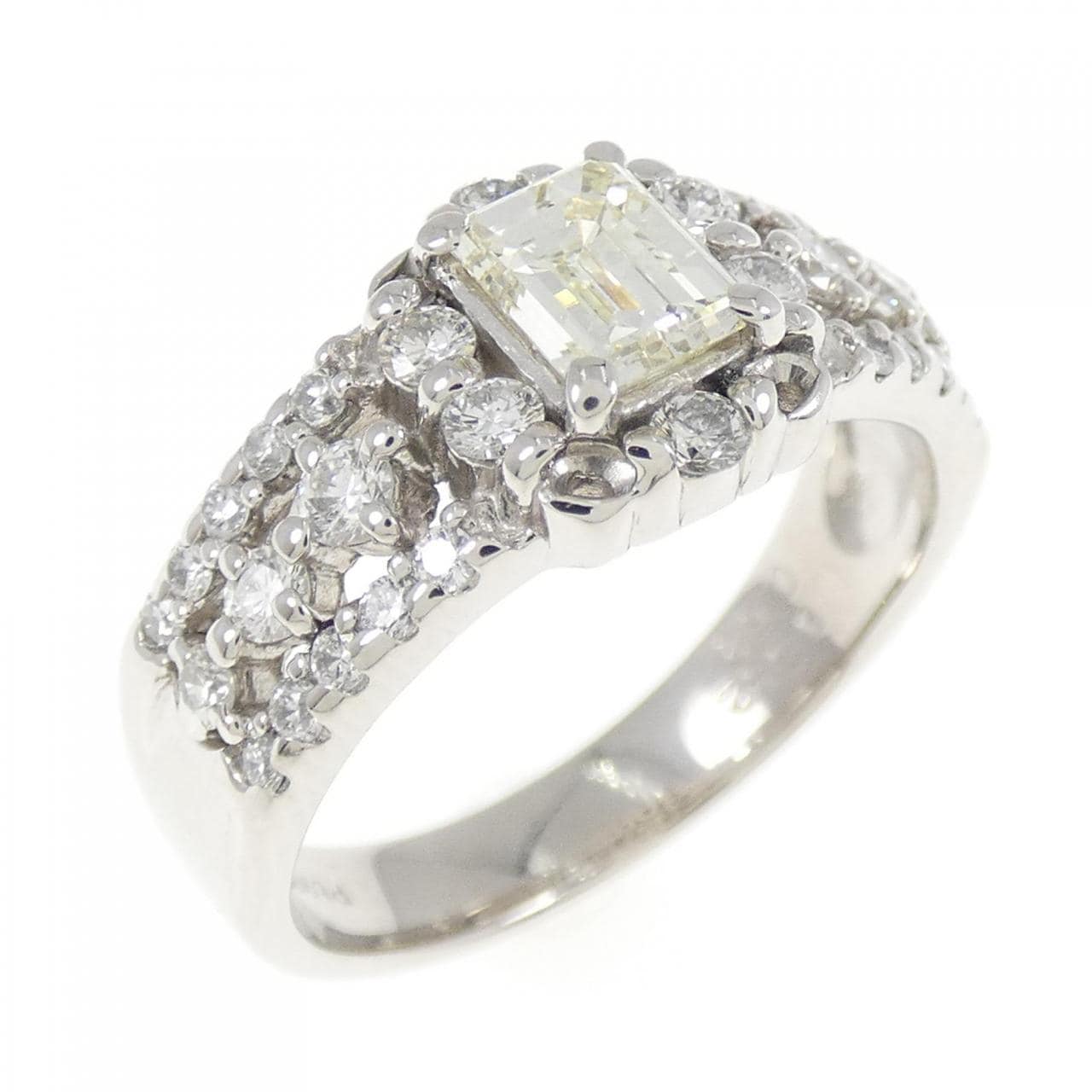 PT900 ダイヤモンド リング 0.532CT