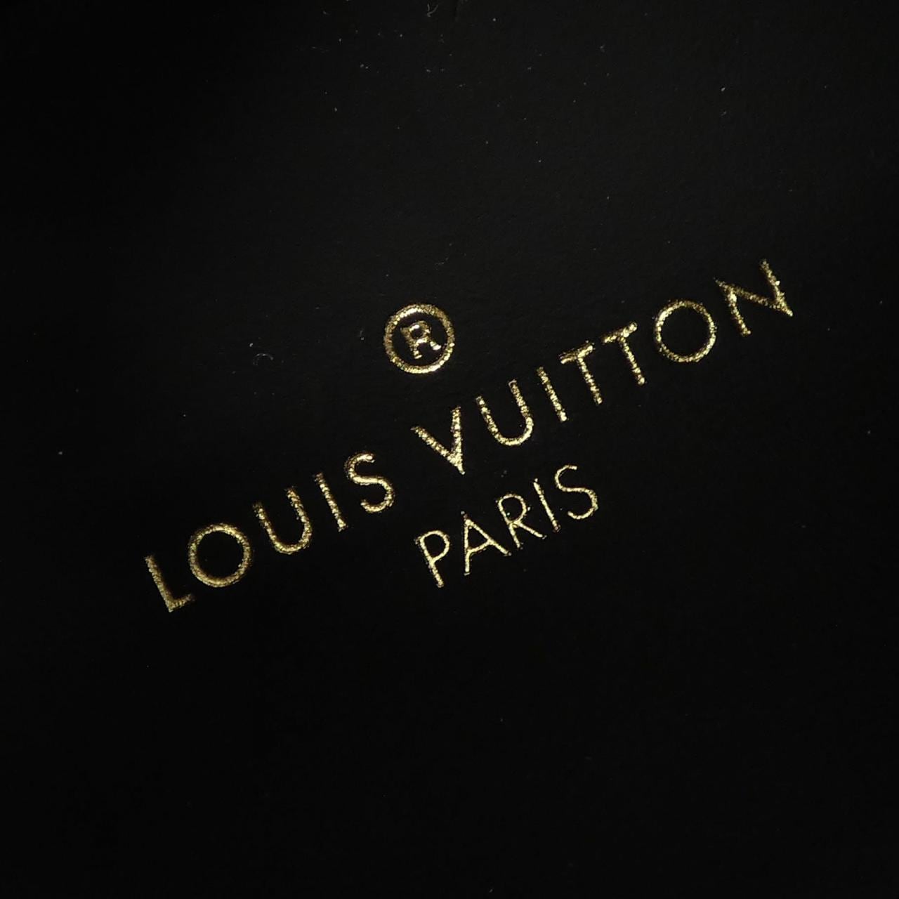 ルイヴィトン LOUIS VUITTON スニーカー