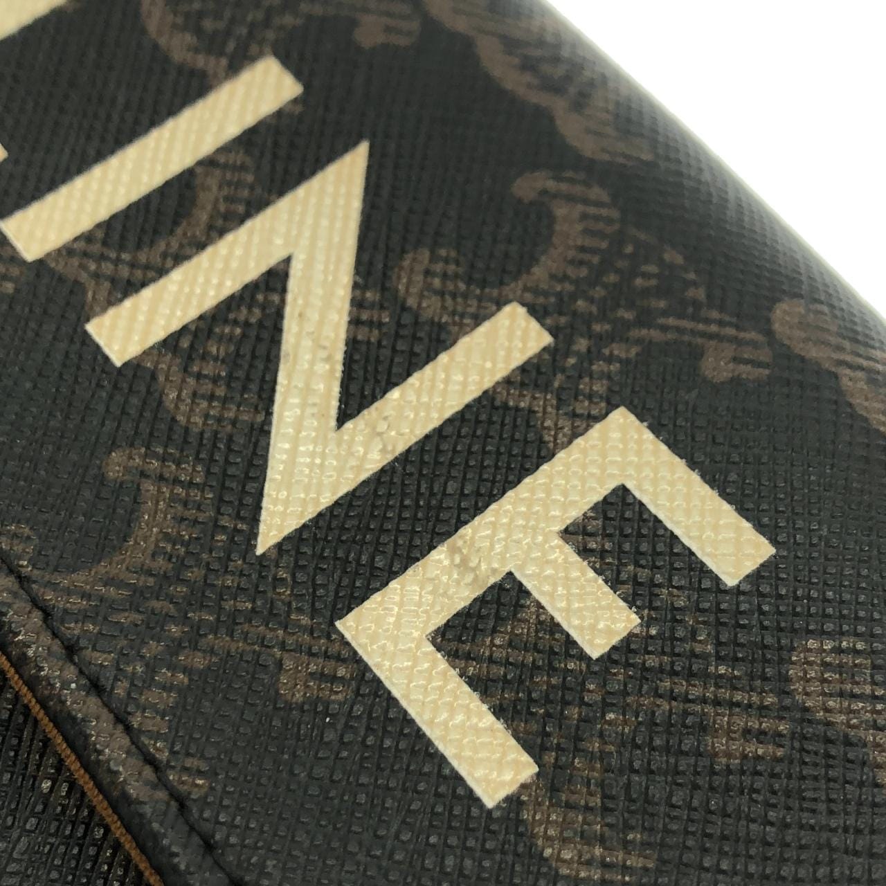 セリーヌ トライアングル バッグ 195902BZK ショルダーバッグ