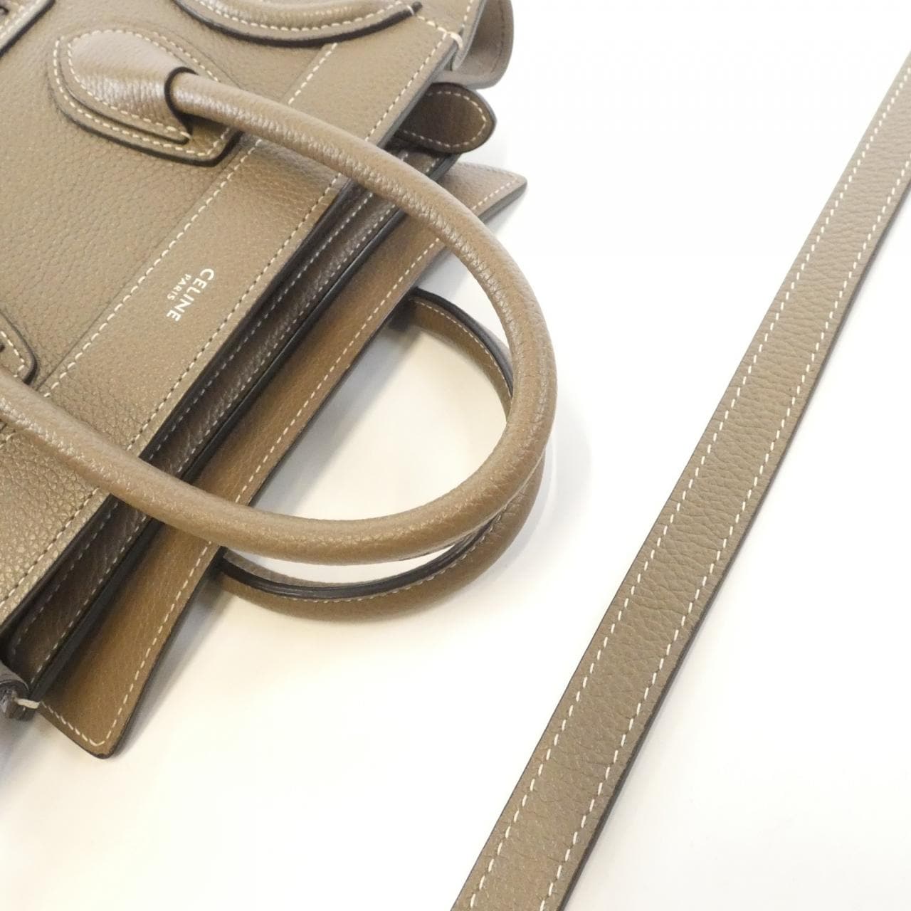 セリーヌ ラゲージ ナノ ショッパー 189243DRU バッグ