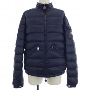 モンクレール MONCLER ダウンジャケット