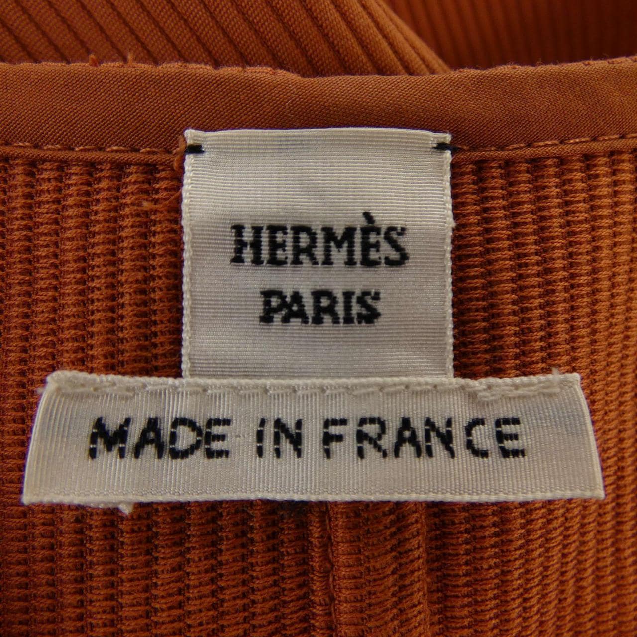 エルメス HERMES ROBE PORTEFEUILL アイレットクラスプ 2E0527D6 ベスト