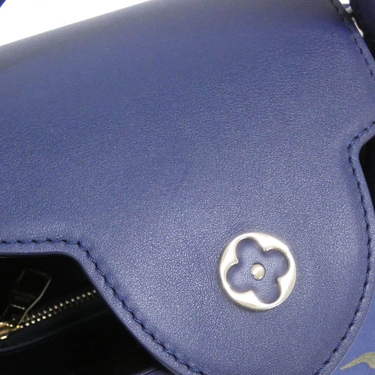 ルイヴィトン カプシーヌBB M28808 バッグ