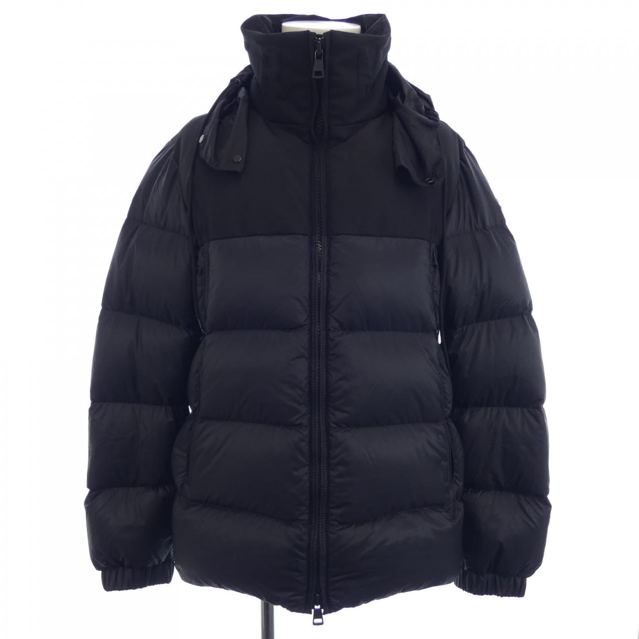 モンクレール MONCLER ダウンジャケット