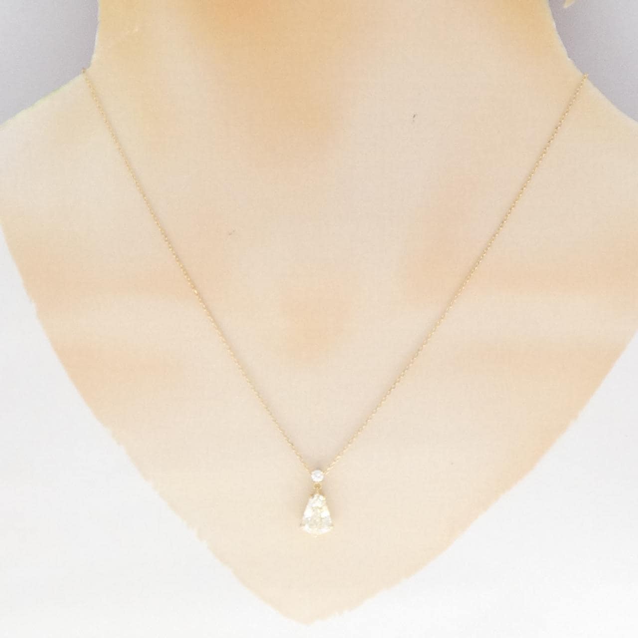 K18YG ダイヤモンド ネックレス 1.594CT M SI2 ファンシーカット