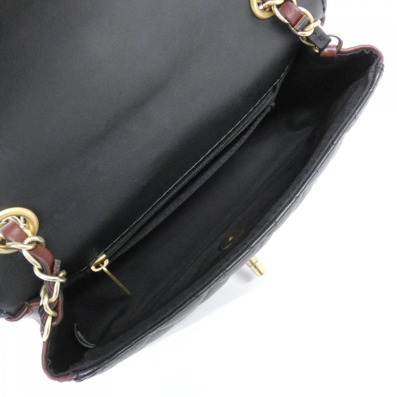 シャネル AS2228 ショルダーバッグ