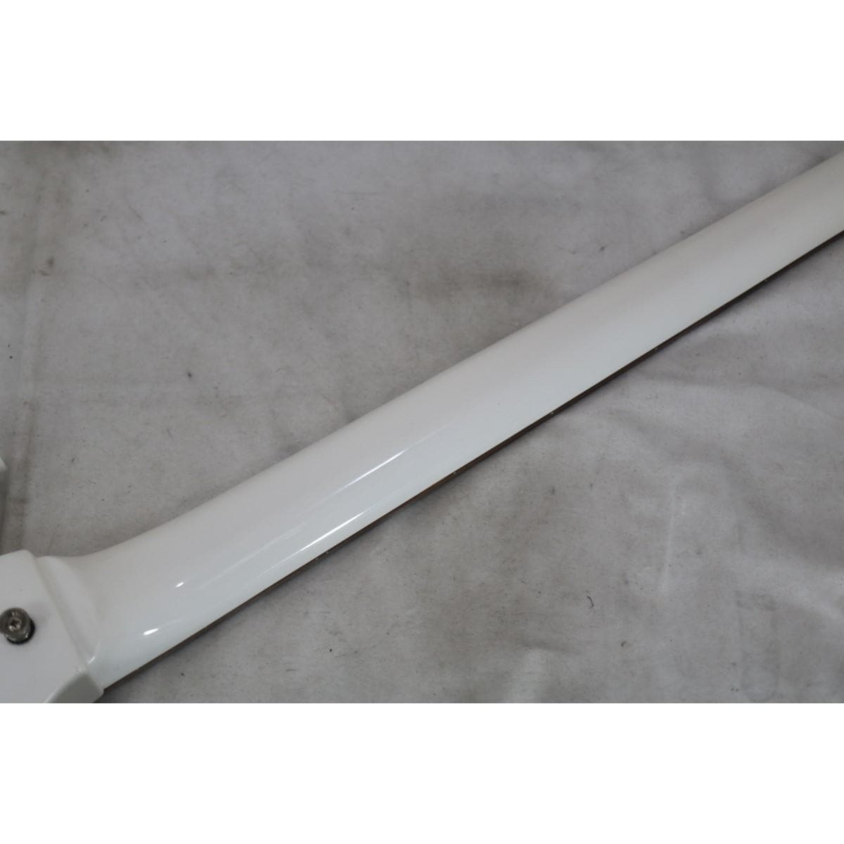 ＥＰＩＰＨＯＮＥ　　ＬＴＤ　ＥＢ－３