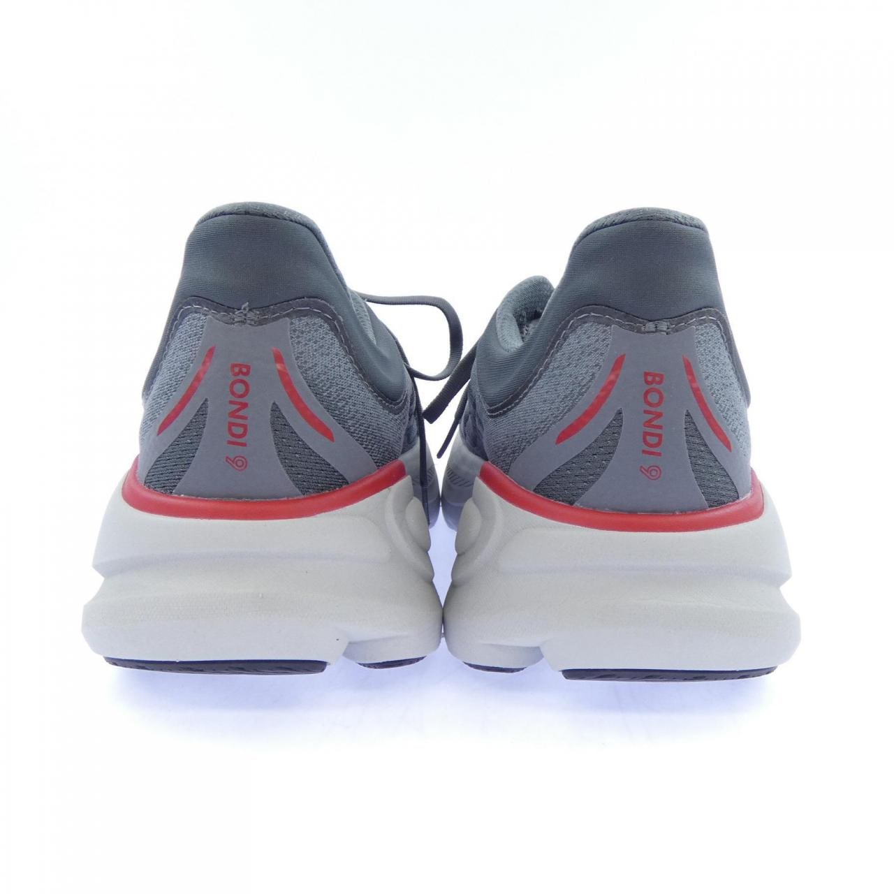 ホカオネオネ HOKA ONE ONE スニーカー