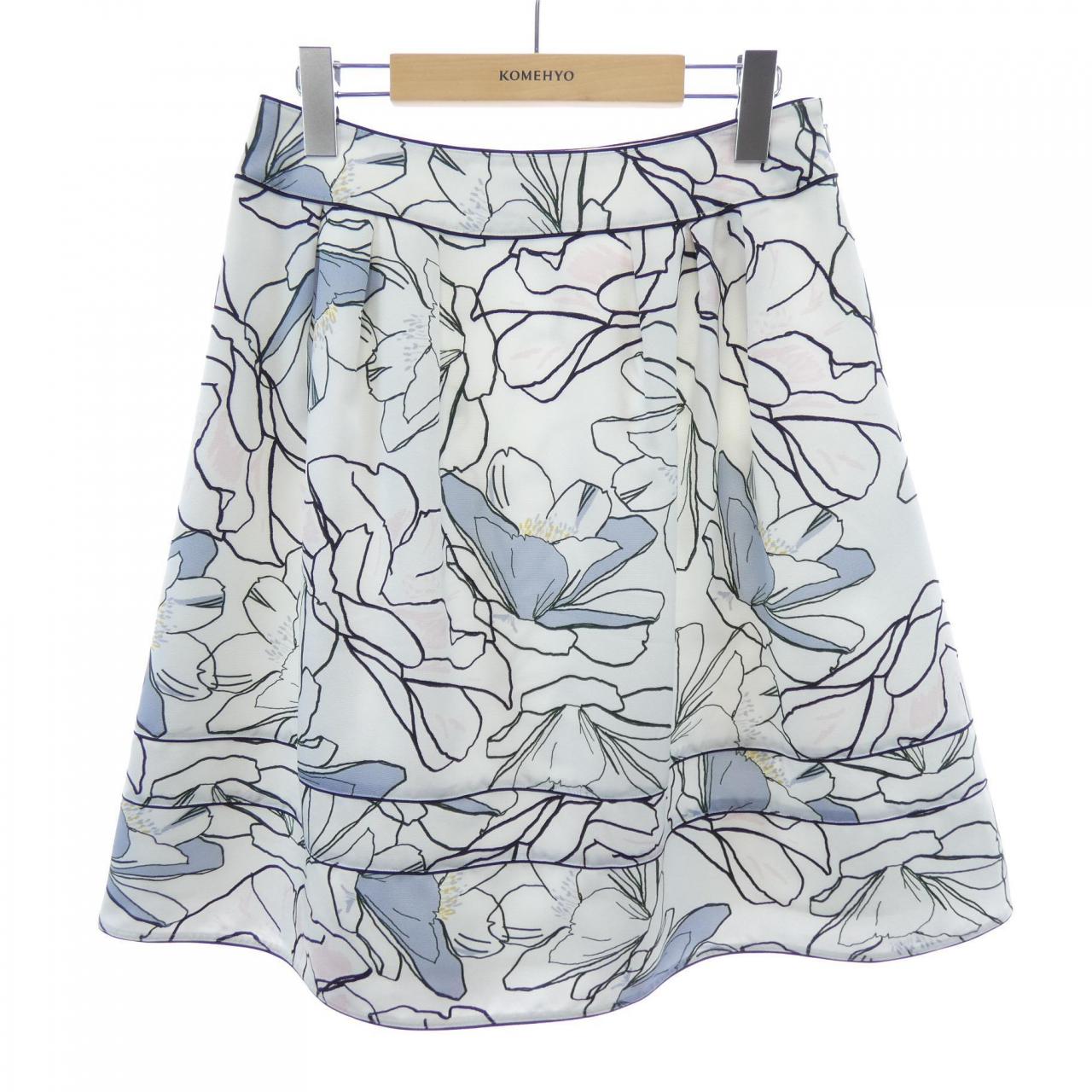 トゥービーシック TO BE CHIC スカート