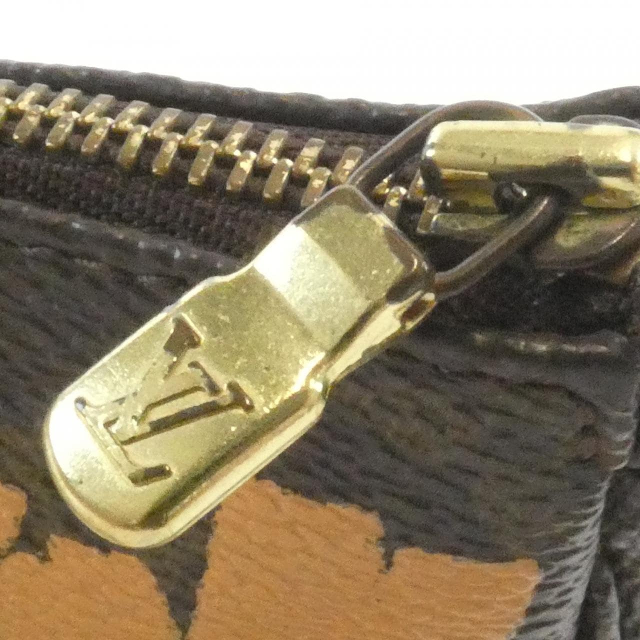 ルイヴィトン モノグラム グラフィティ ポシェット アクセソワール M92193 アクセサリーポーチ