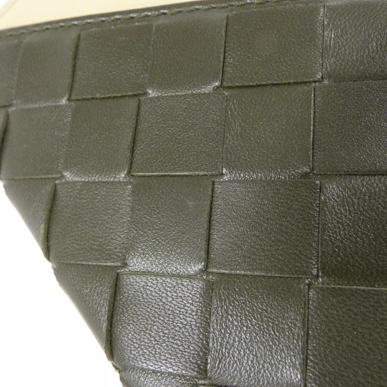 ボッテガヴェネタ 806123 V4QR2 財布