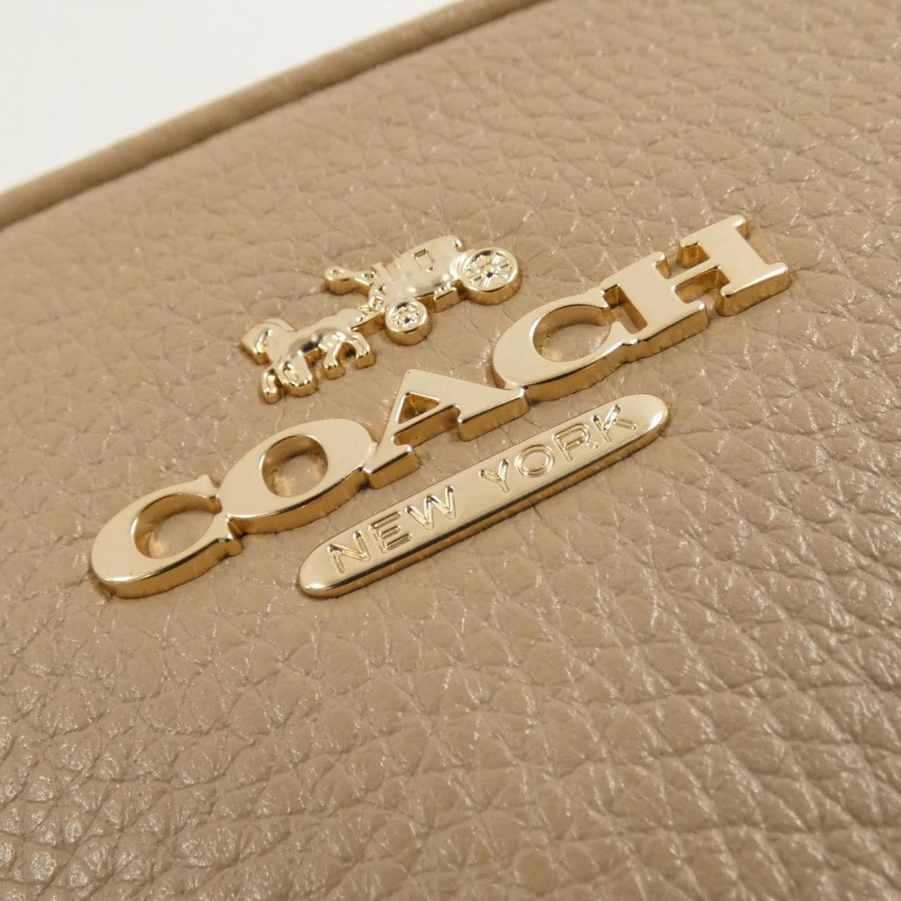 [BRAND NEW] Coach CA069 Shoulder Bag