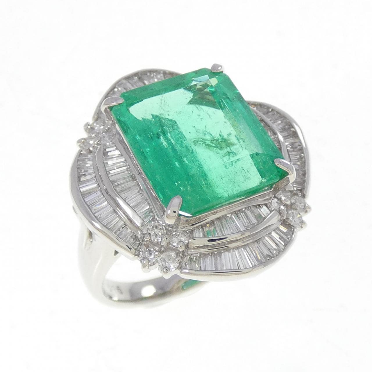 PT900 エメラルド リング 6.36CT