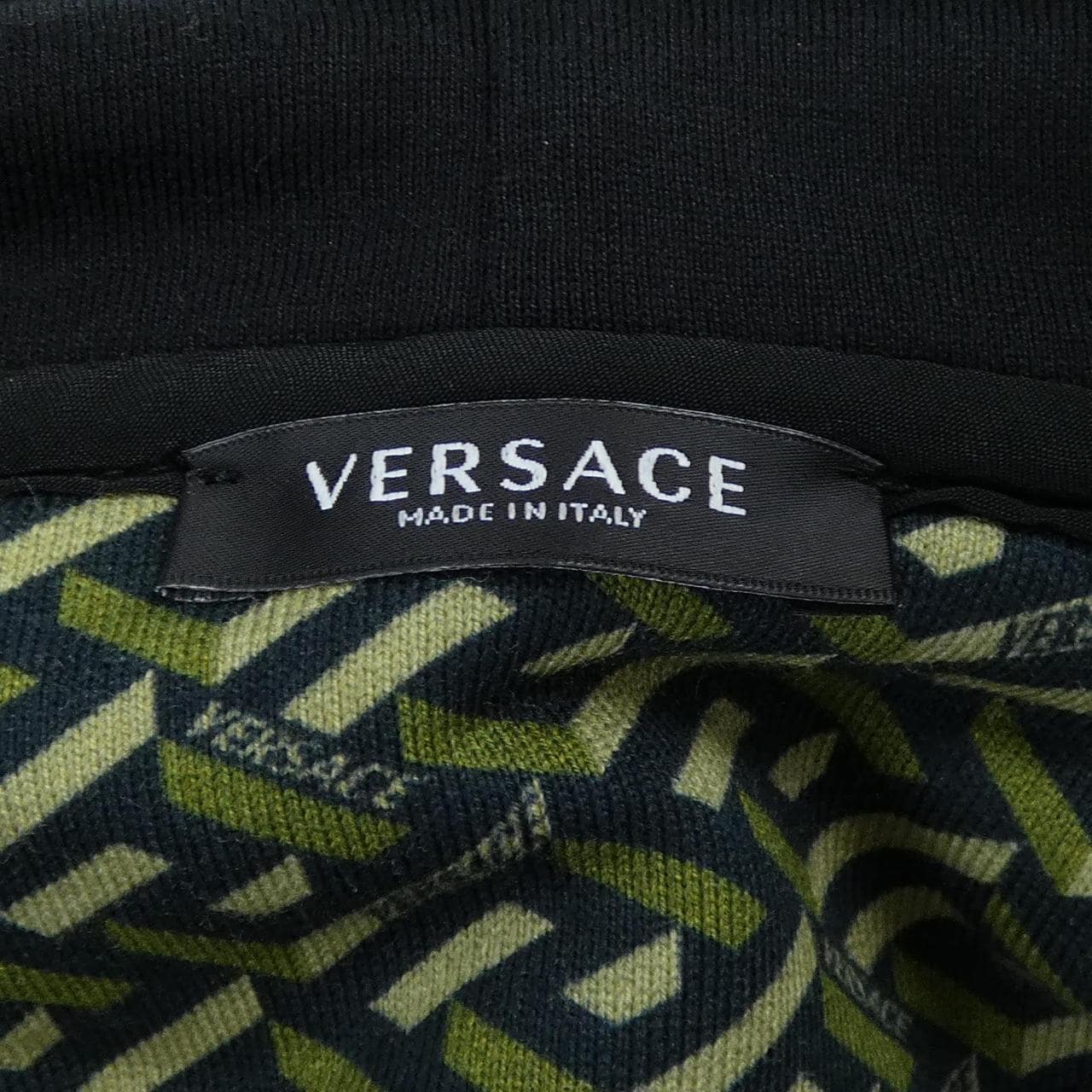 ヴェルサーチェ VERSACE パーカー