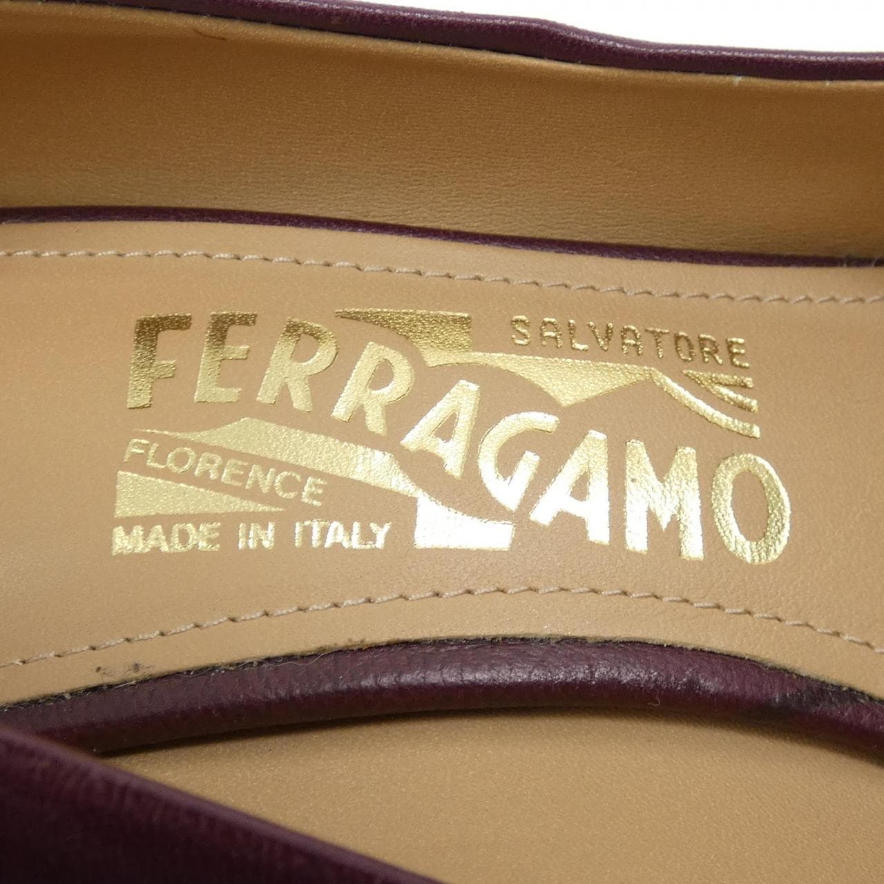 サルヴァトーレフェラガモ SALVATORE FERRAGAMO パンプス