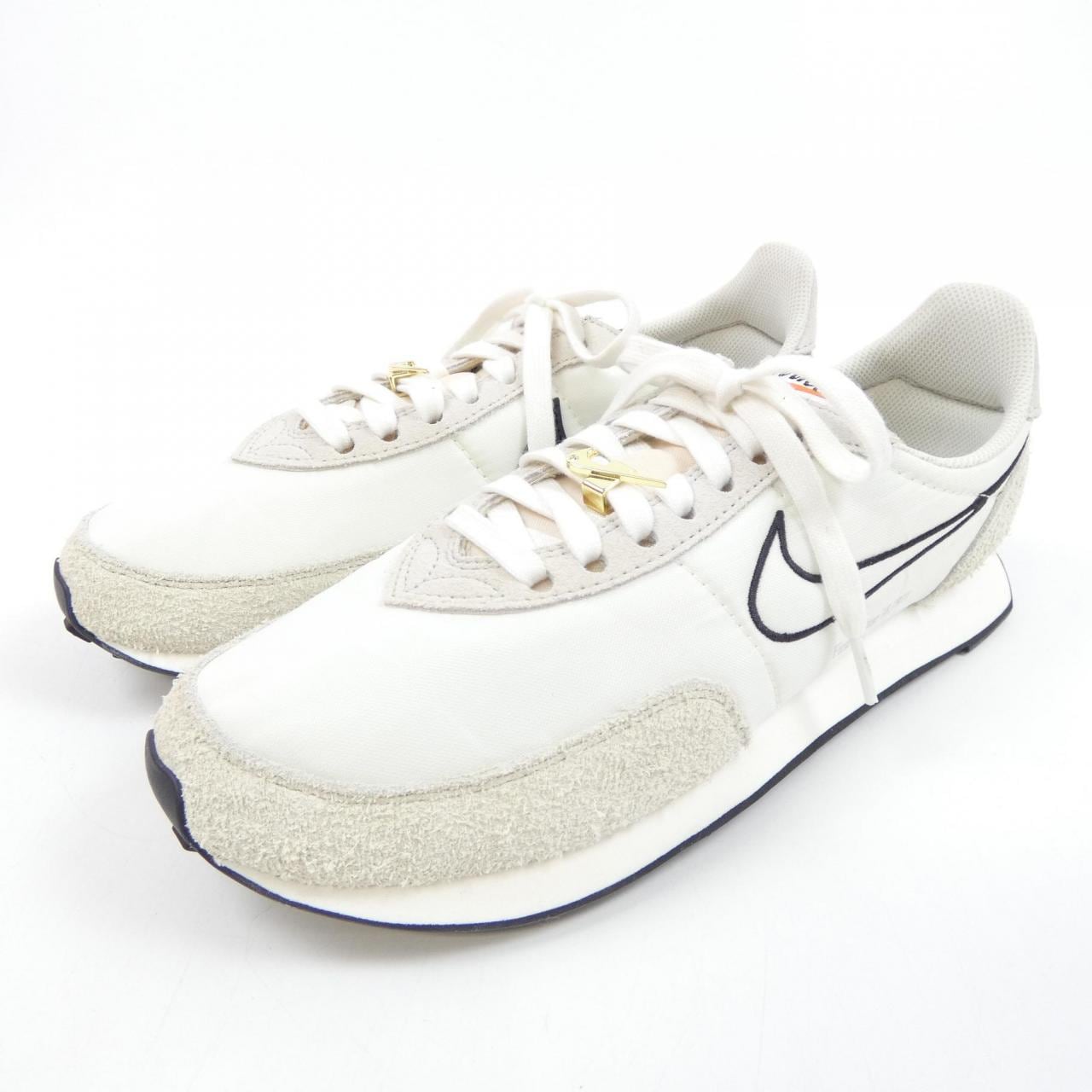 ナイキ NIKE スニーカー