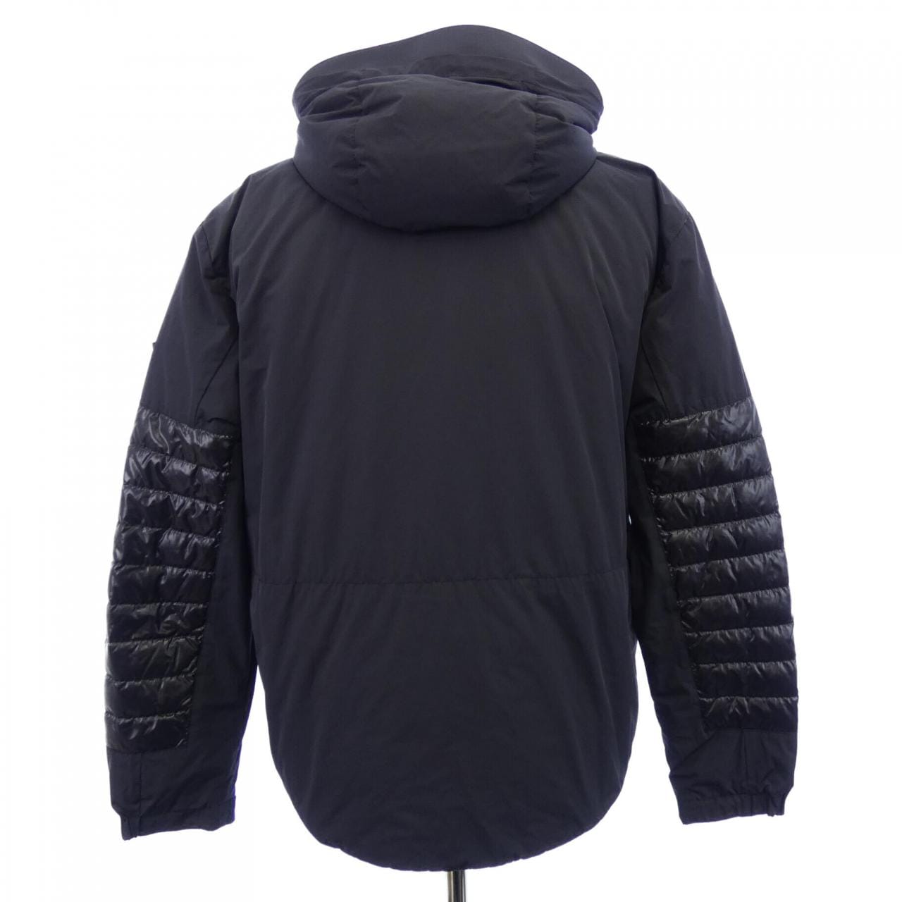 モンクレール MONCLER OLARGUES ダウンジャケット