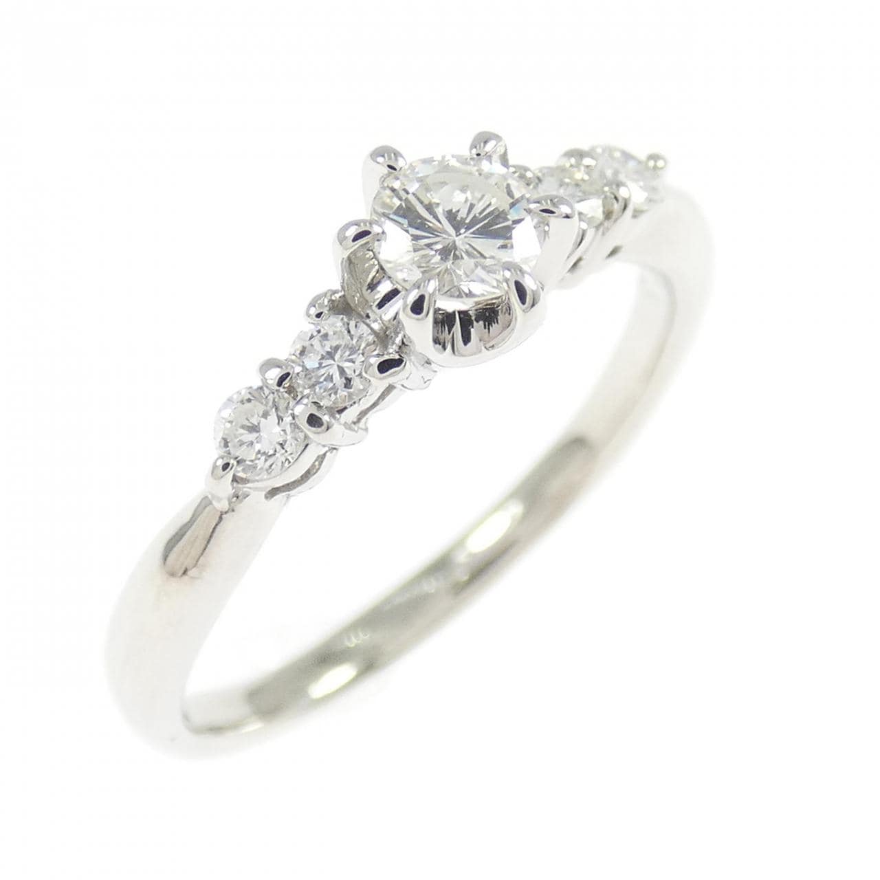 PT900 ダイヤモンド リング 0.18CT