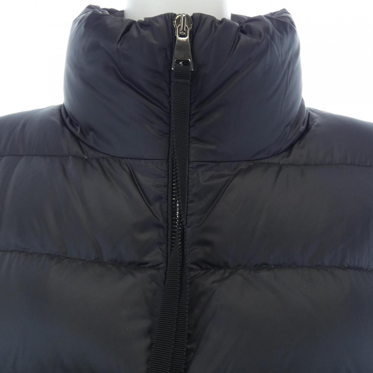 モンクレール MONCLER 20939B51100 ダウンジャケット