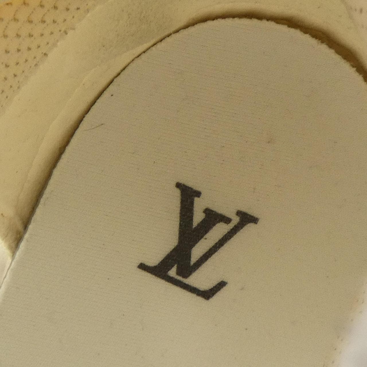 ルイヴィトン LOUIS VUITTON LVトレイナーライン クリア スニーカー