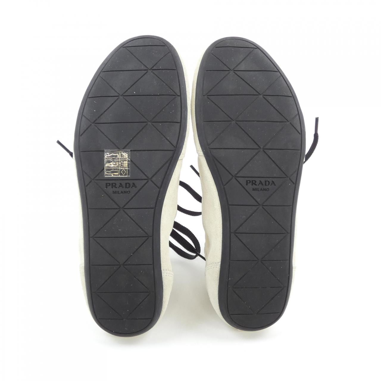 プラダ PRADA スニーカー