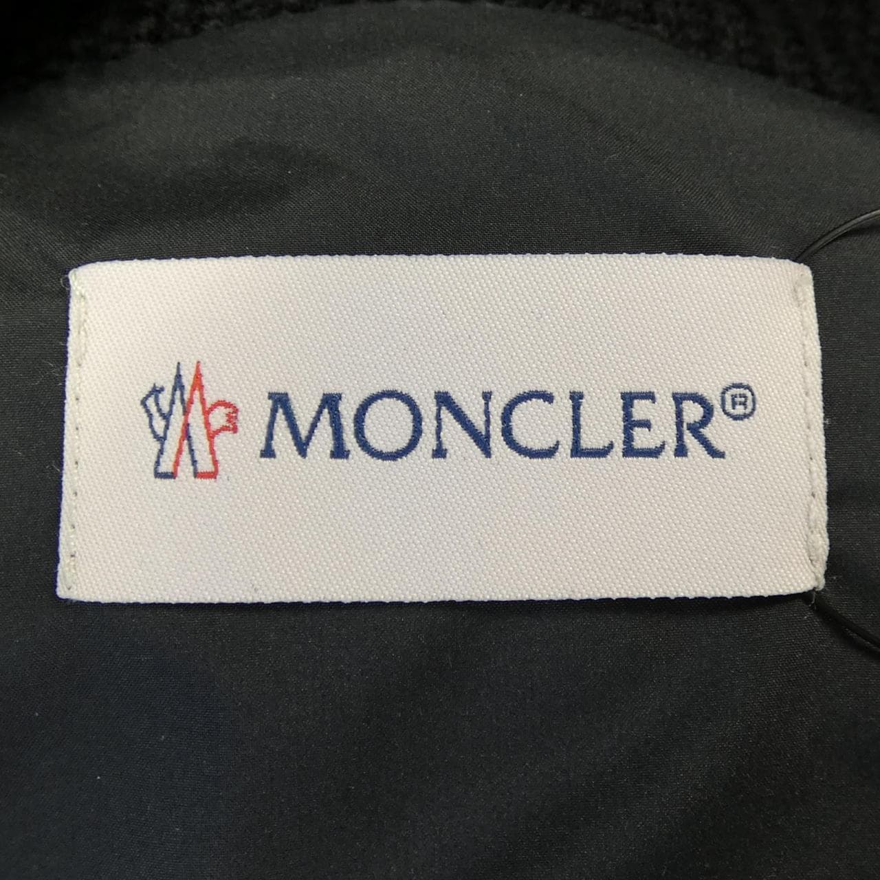 【新品】モンクレール MONCLER 20939B00035 ダウンジャケット