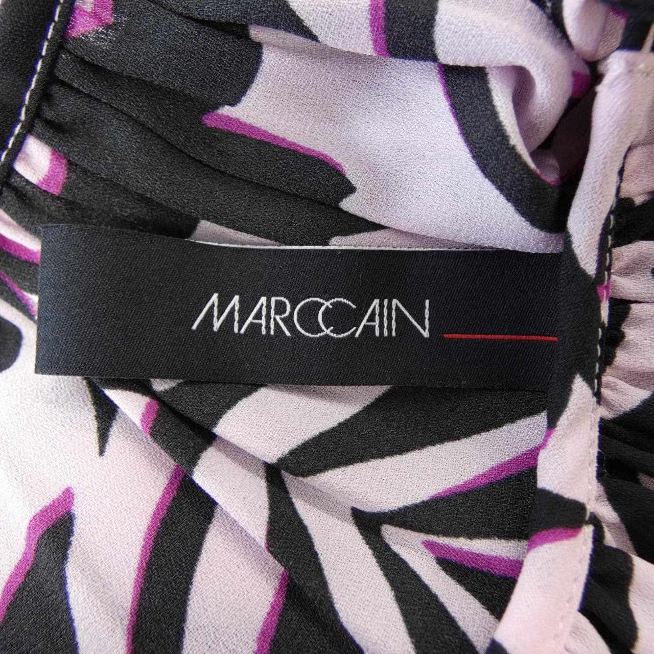マークケイン MARC CAIN トップス