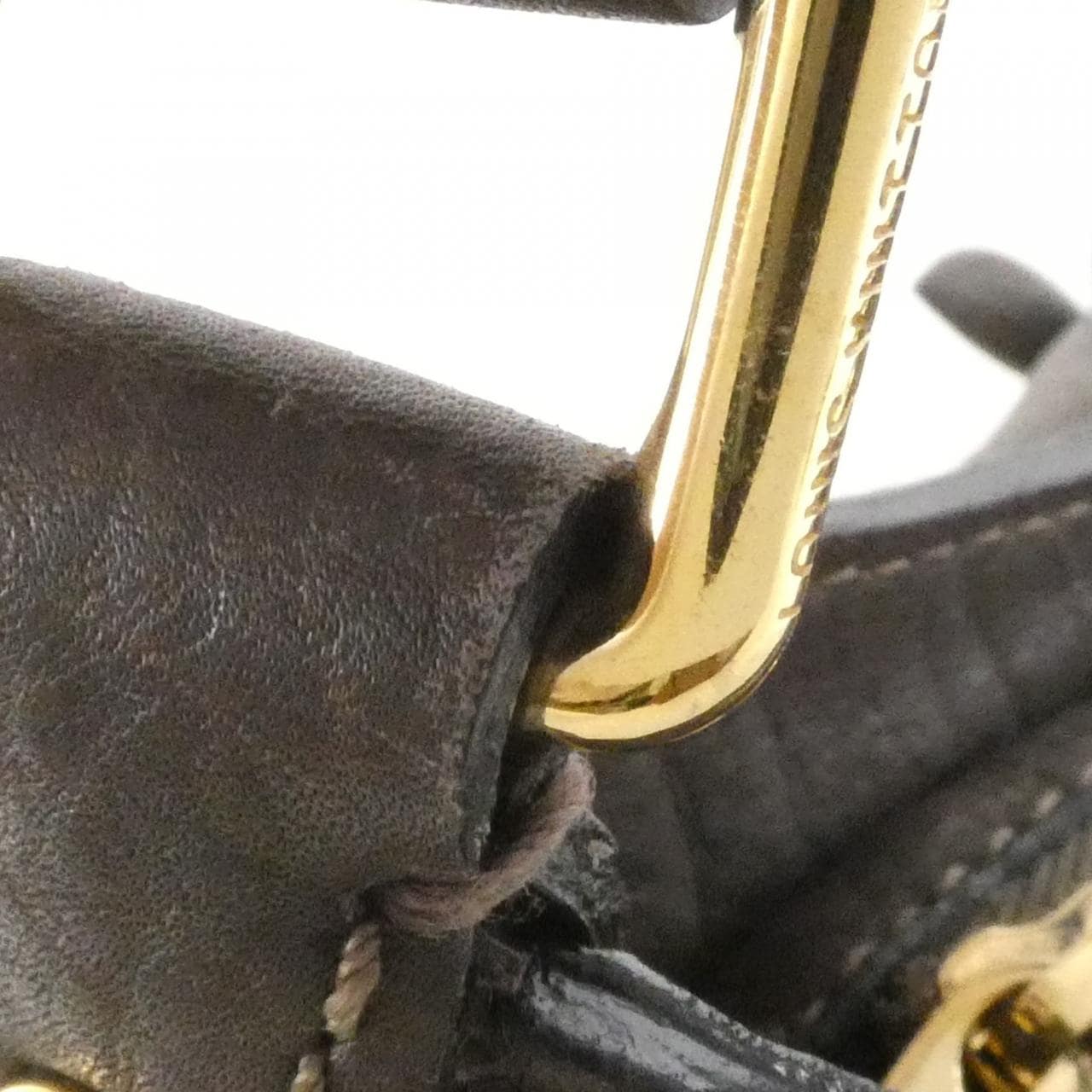 ルイヴィトン マヒナ XS M95768 ショルダーバッグ