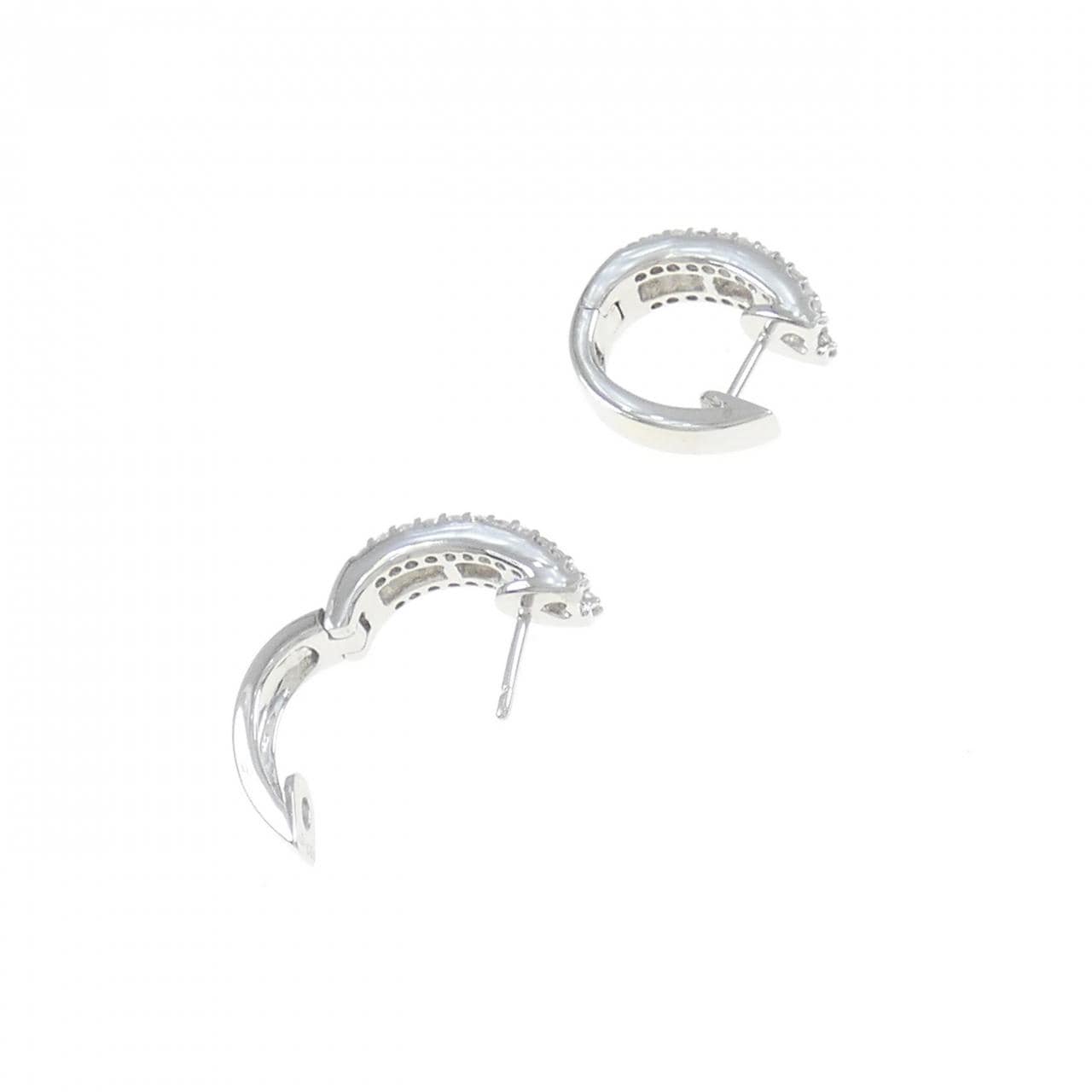 750WG Diamond earrings