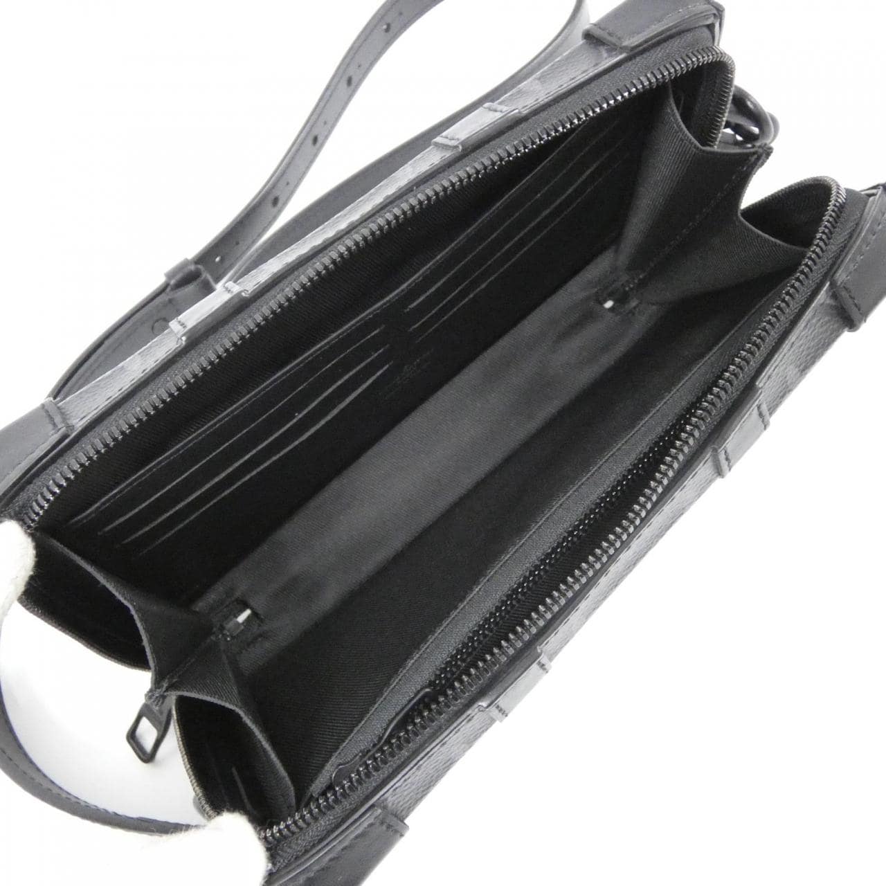 ルイヴィトン モノグラム エクリプス ソフトトランク ウォレット M69838 ショルダーバッグ