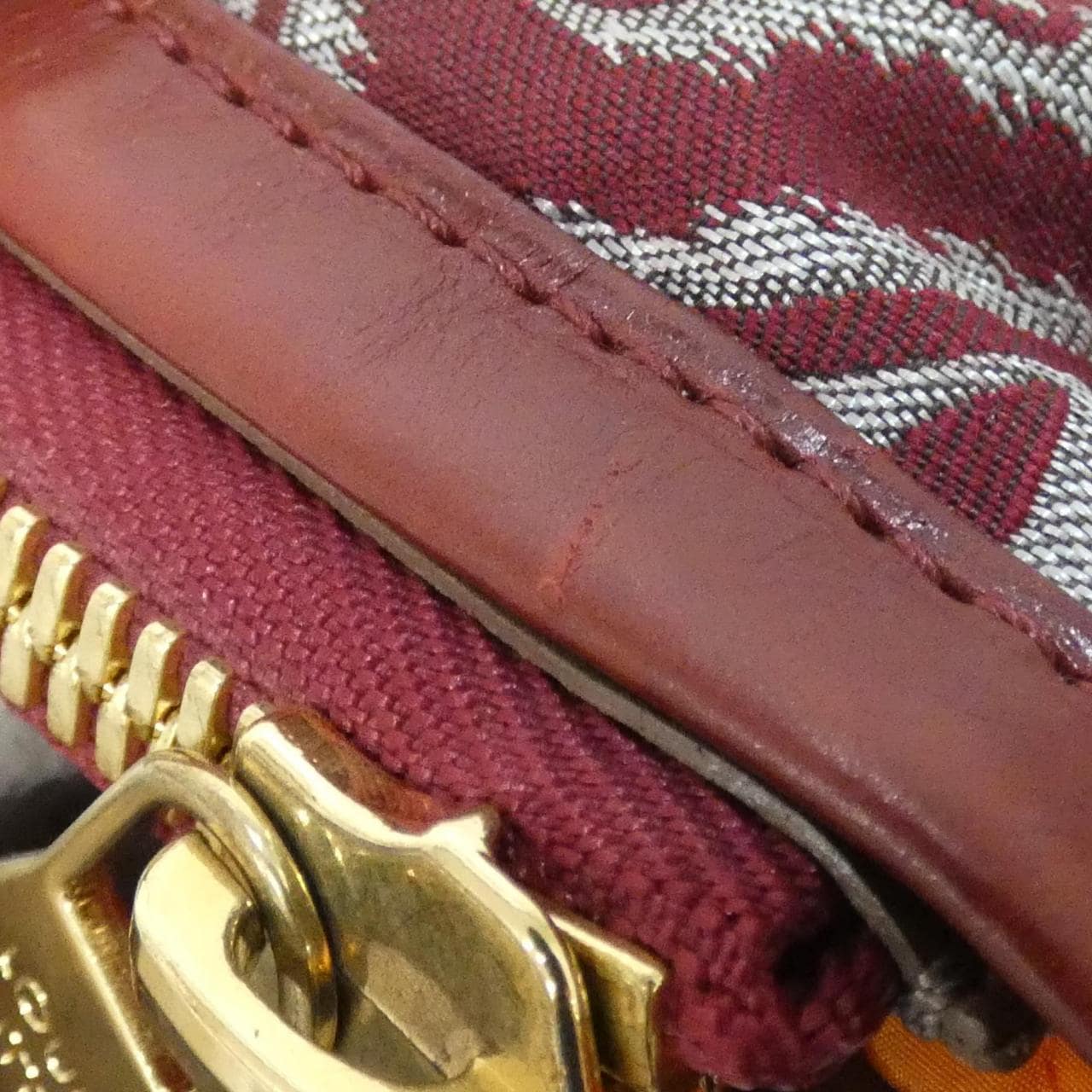 ルイヴィトン アヴィエーター M40384 バッグ