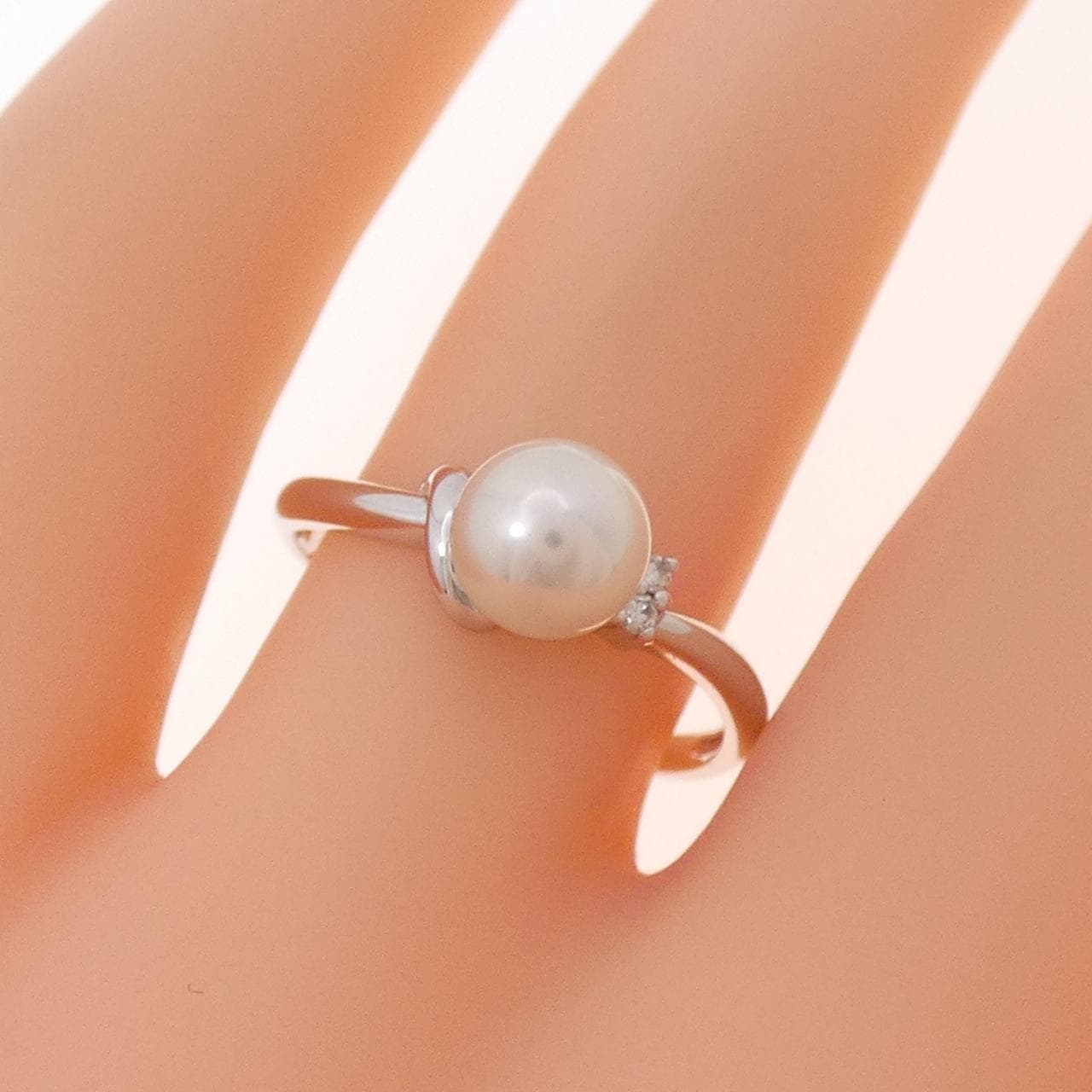 K18WG Akoya珍珠戒指，6.2毫米