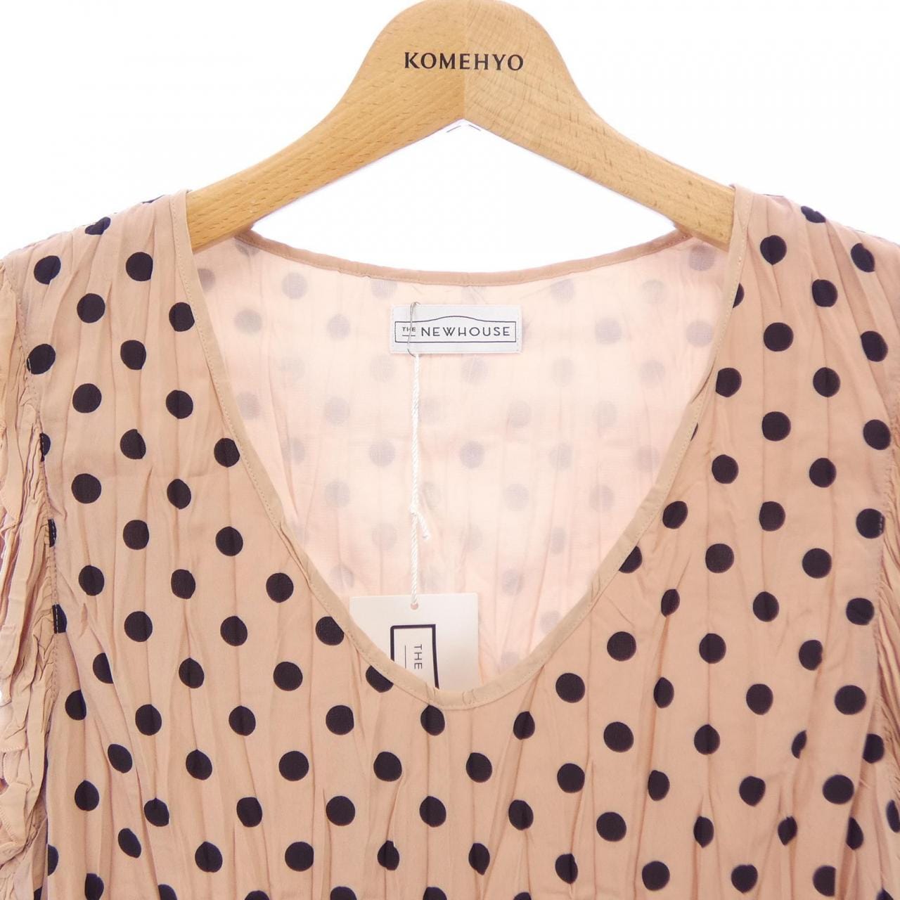 ザニューハウス THE NEWHOUSE トップス