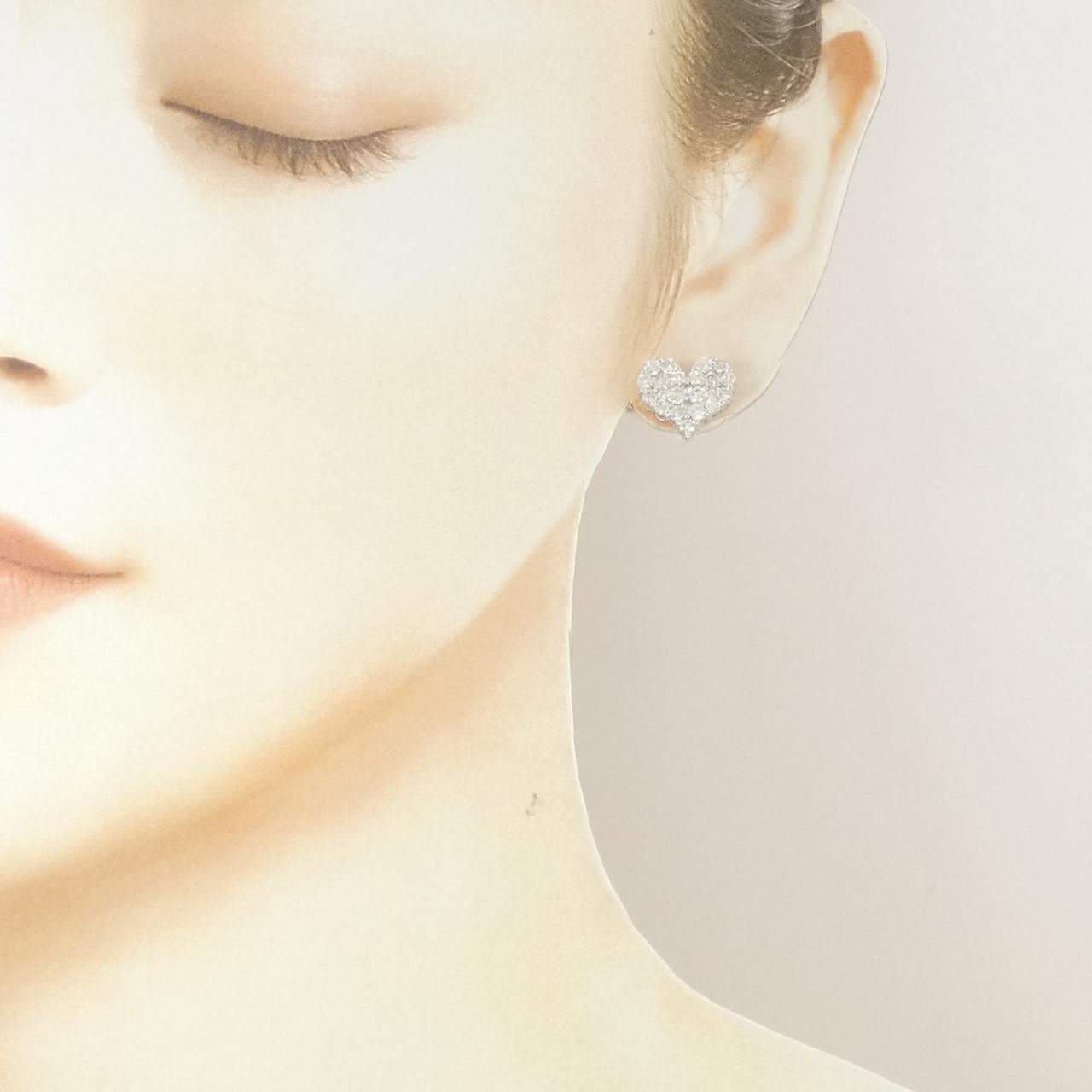 K18WG ハート パヴェ ダイヤモンド ピアス 2.00CT