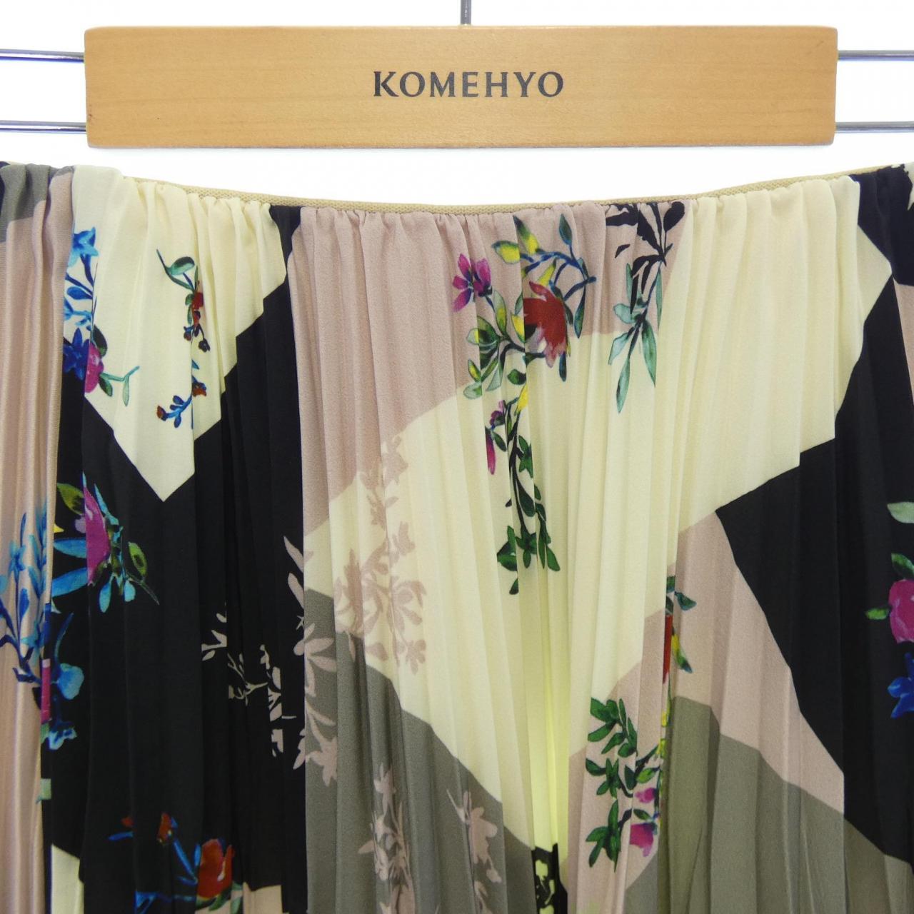 アストラット ASTRAET スカート