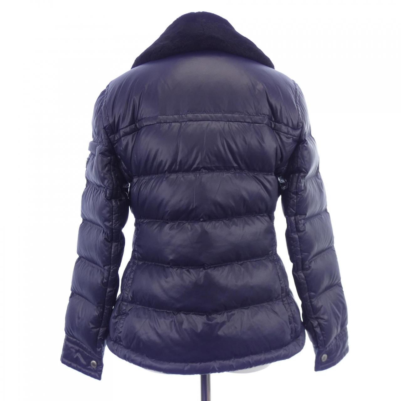 Prada PRADA三角标志290796 R212 AR0羽绒服